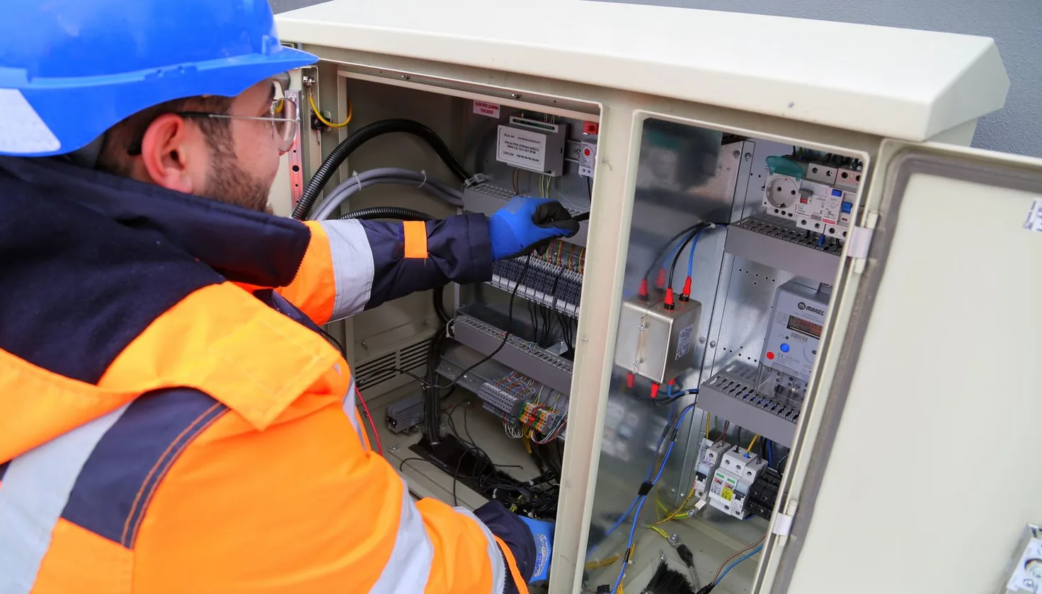 7/24 Acil Servis — 61 Elektrikçi Trabzon
